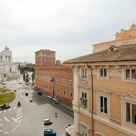 Sonder Piazza Venezia Aparthotel Рим Екстериор снимка